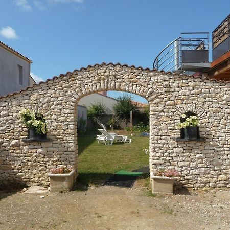 Chambre D'Hote Fleur De Potager Les Sables-d'Olonne Luaran gambar